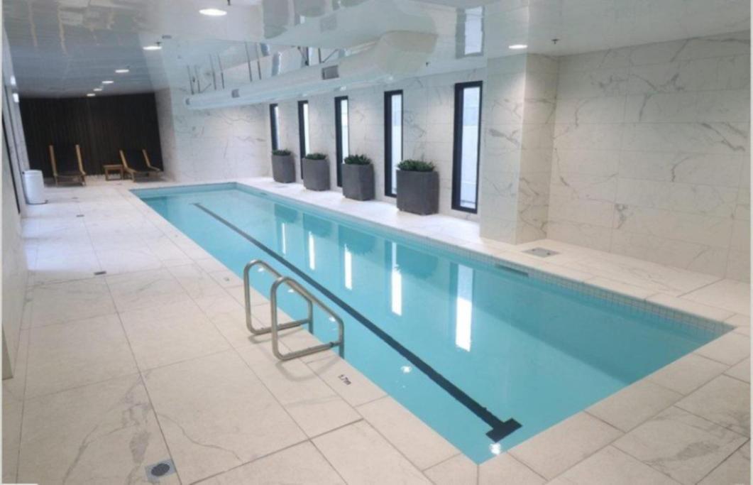 Free Wifi!! Spacious 1-Bedroom Apt, Auckland Cbd Dış mekan fotoğraf