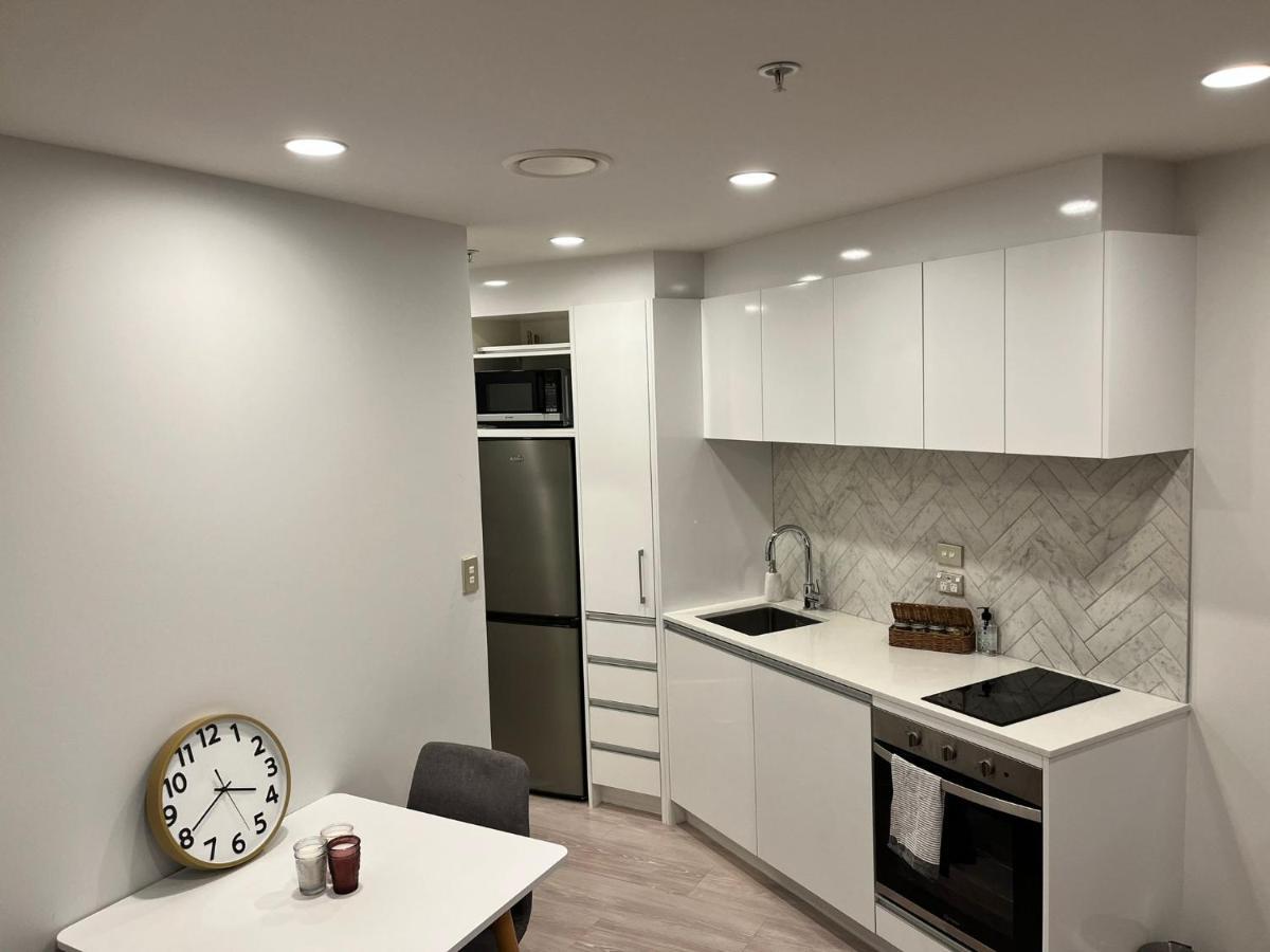 Free Wifi!! Spacious 1-Bedroom Apt, Auckland Cbd Dış mekan fotoğraf